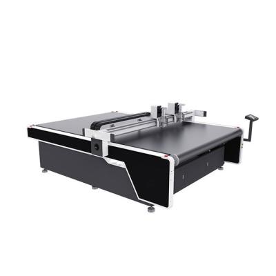 Cina tagliatrice d'oscillazione 380V 1611 1625 automobili Mat Cutting Machine in vendita