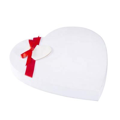 China Handmade cute design paper packaging heart shaped gift box rose flower box with big ribbon gift boxes for sale