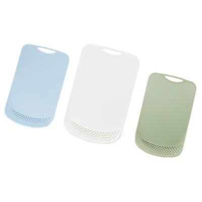 China Sustainable Multifunctional Plant Filter Water Plastic Chopper Washing Cutting Board for sale