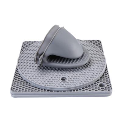 China Viable Silicone Tripods For Hot Dishes Pans Potholder Drying Mats Coasters Jar Opener Mini Clip Glove Set for sale