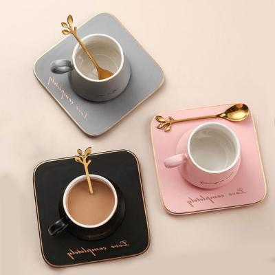 China TOMAS The Latest Viable Design, Round Handle Gold Rim Ceramic Latte Coffee Cup with Square Saucer for sale