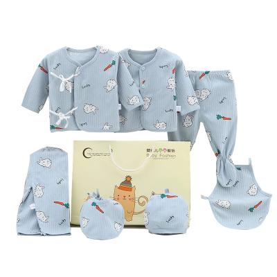 China Breathable 100% Cotton 7PCS Cartoon Pattern Newborn Baby Clothes Set for sale