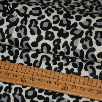 China Heat Shrink-Resistant Custom Cotton Animal Leopard Print Fabric For Garment for sale