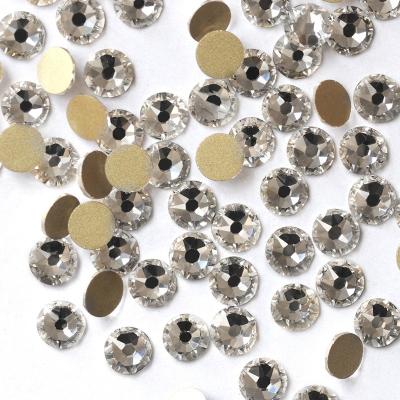 China Top Quality 2088 Hotfix Rhinestones 16 Faceted Glass Flatback Rhinestone Non YANRUO for sale