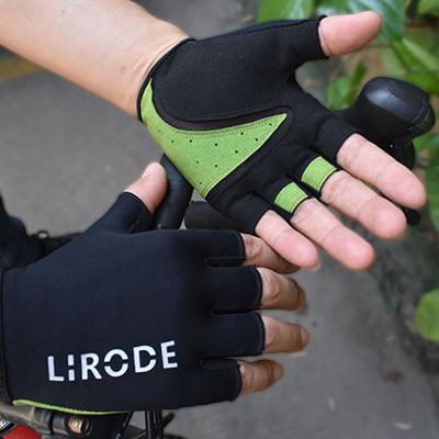 China New design SC0090 unisex wholesale lightweight fitness bodybuilding gym fingerless training gloves for sale