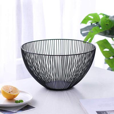 China Sustainable Black Metal Fruit basket Bowl Decorative Candy Dish Holder Stand for Dining Room Kitchen for sale