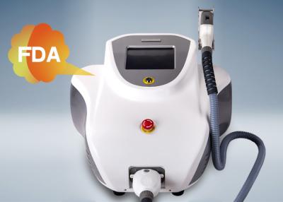 China Máquina multifuncional de la belleza de la superpotencia IPL del laser del retiro de lujo profesional del pelo en venta