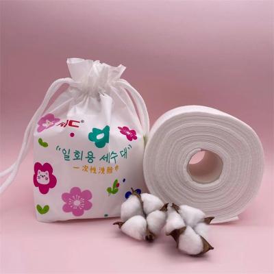 China Cotton Disposable Natural Skin Friendly Hotel Spa Bath Towels Lint Free Disposable Towels For Beauty Salon for sale