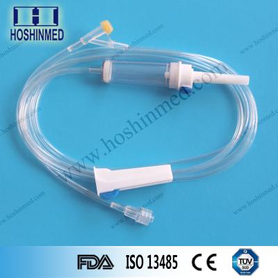 China Gravity Infusion Free Sample PVC Medical Iv Infusion Set With Needle Free Flow Regulator for sale