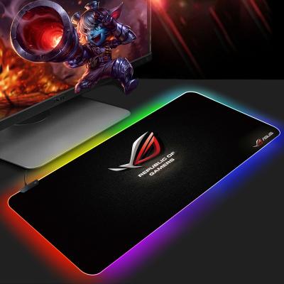 China HEATED Customized 15W Biggest Gaming Drop Qi Wireless Charging Extended Gaming Mouse Pad for sale