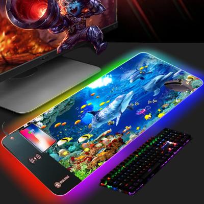 China 2022 Gaming HEATER Mouse Pad Customized Logo Images 3xl Gaming 15W RGB Wireless Charger With Mouse Pad for sale