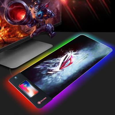 China HEATED Led Gaming Mouse Pad LOGO Larger Gaming 10-15w RGB Wireless Custom Charging Mouse Pad Gamer for sale