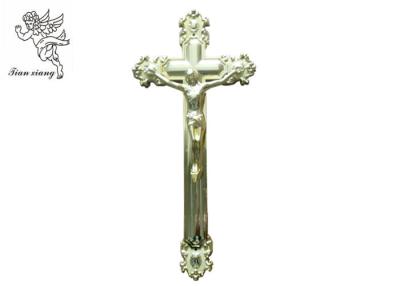 China Sierjesus Cross Funeral Crucifix Size 44.8×20.8cm, Gouden Plastic Kistkruis Te koop