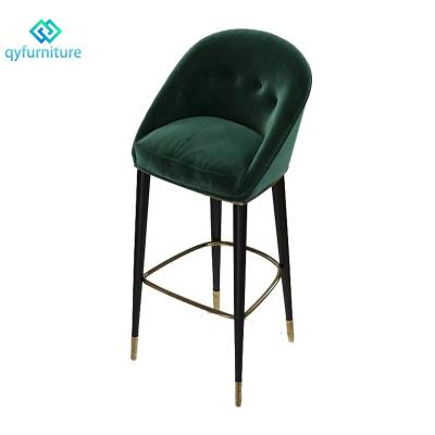 China Modern Club Furniture Design Luxury Green Adorned Velvet Restaurant Bar Stools With Wooden Legs for sale