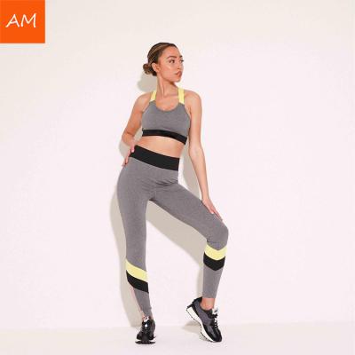 China Breathable Custom U Neck Crop Tank Top Contrast Color Leggings Woman Yoga Set for sale