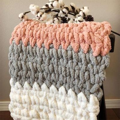 China Living Room 100*150cm Soft Chunky Cozy Chenille Bulky Knit Warm Throw Blanket Polyester Yarn Washable Baby Fleece Velvet Machine Rated To Ship for sale