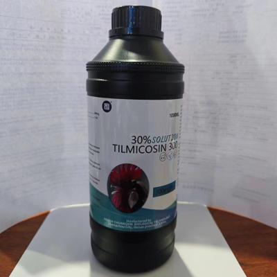 China 30% Tilmicosina Solución oral para aves de corral 3 días Dosis de 300 ml por 1000 litros de agua potable 75 ppm en venta