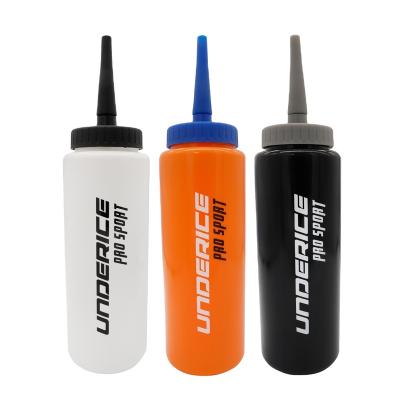 China Hockey Sustainable Water Bottle White Plastic NO BPA Sport Ice Hockey Football Lacrosse Bottles Classic Extended Tip Design Sports Gears for sale