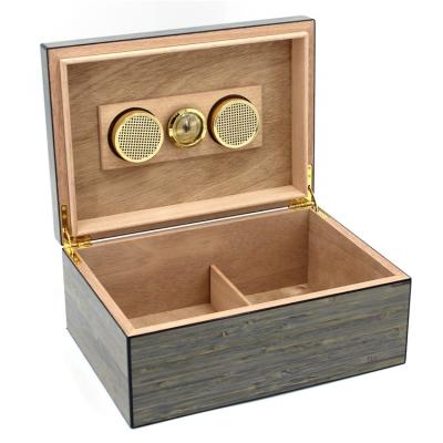 China Cedar Wood Box Craft Packaging Luxury Bamboo Box For Cigar Box Cigar Humidor for sale