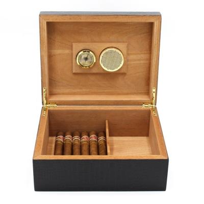 China Manufacturer Matt Empty Humidor Wood Cigar Box Luxury Custom Packaging Crates / Humidors Cabinet for sale