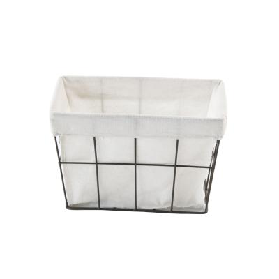 China Sustainable Factory Size Direct Eco-Friendly Handmade Custom Wire Mesh Basket With Lining for sale