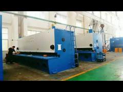 CNC sheet metal shearing machine