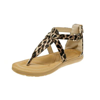 China Lady Nude Shoes Flats Bohemia Women Sandals Summer Leopard T-Strap Sandals Flat Thong Beach Sandals for sale