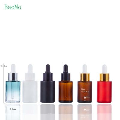 China Personal Care In Stock Colored Glass Luxury Leakproof 30ml Shoulder Essential Oil Cream Cosmetic Flat Bottle For Personal Skin Care Oil for sale