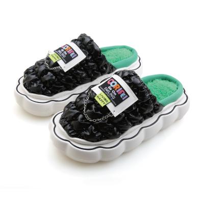 China Advanced Anti-odor Design Individualization Anti-Water And Anti-skidding Slippers For Women for sale