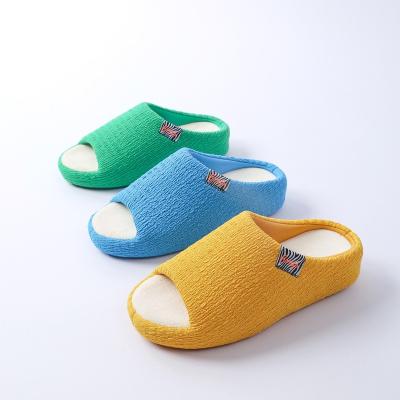 China 2023 Anti-slippery hot selling all knitting upper made with soft midsole women slippers for sale