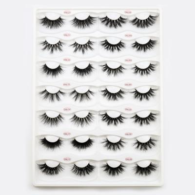 China Wholesale Dramatic 25mm mink eyelash seller diamonds customized fluffy 3d mink eyelashes JC mink eyelashes packaging boxes for sale