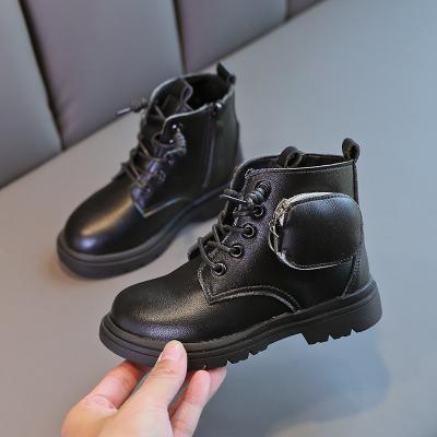 China Fashion Waterproof Kids Martin Boots Casual Shoes Mini Pocket Kids Leather Boots With Bags for sale