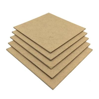 China Direkt Lieferung 4*8ft 6mm 9mm 12mm 15mm 18mm Roh Mdf Board mit Dicke 1,5-25mm zu verkaufen