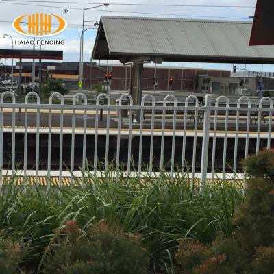 China Easily Assembled Made In China Hot For UK And Australia Market Black Anti Arc Top Fence Panels for sale