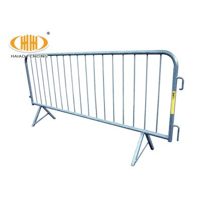 China Wholesale Price 8ft Pedestrian Barricade Crowd Control Low Carbon Steel Locking Steel Barrier for sale