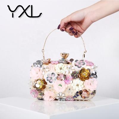 China Handmade High Quality Lady Holds Evening Clutch Bag Handmade Flower Unique Evening Clutch Bags for sale