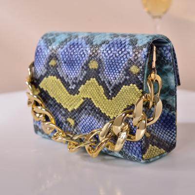 China European Style Gold Chain High Quality Fancy Snakeskin Leather Dinner Bags for sale