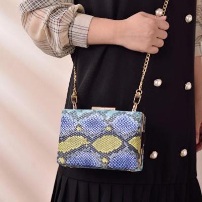 China High Quality Multi Colors Ladies Python Print Leather Bag Snakeskin Cross - Body Bag for sale