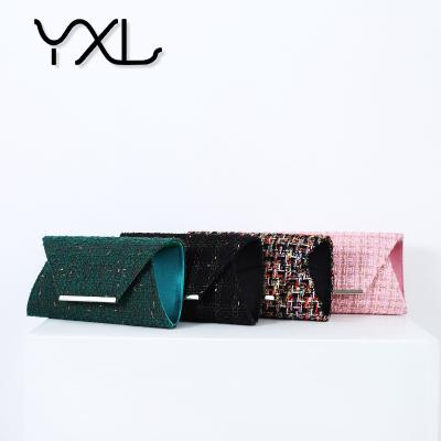 China New Modern Ladies Shoulder Handbags Envelope Bags Handmade / Glitter Fashionable Evening Clutch Bag for sale