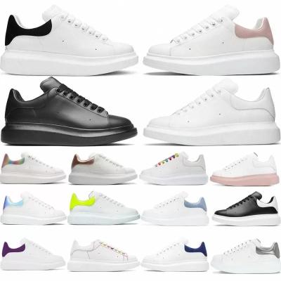 China Cushioning 2022 With Original Logo Men Style Good Quality Running Shoes Female Fit Walking Female Casual White Shoes for sale