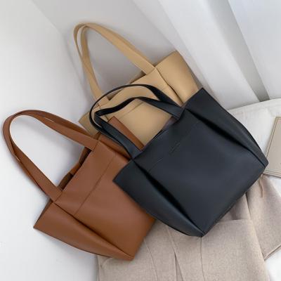 China Water Proof Wholesale Women Tote Bags Large Capacity Soft Leather Handbags For Ladies for sale