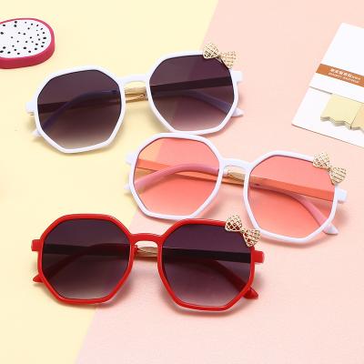 China Luxury 2021 Kids Sunglasses Toddler Sunglasses Fashion Sunglasses for Girls Boys for sale