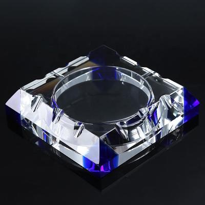 China Hotel Color-Mixed Blue And Clear Europe Crystal Glass Smoking Ashtray For Dubai for sale