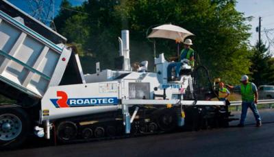 Chine Voies en caoutchouc d'asphalte de Roadtec pour le chargeur de dérapage, voies en caoutchouc de  anti-vieillissement à vendre