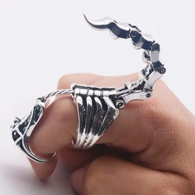 China Cool Gothic Roll Armor Knuckle Metal Full Finger Rings Hot Sell Smart Vintage Scorpion Jewelry Gothic Roll For Women Men for sale