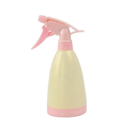 China Refillable PE Spray Bottle Empty Bottle Candy Color 400ML Plastic Sprayer For Garden Trigger Cleaning Sprayer for sale