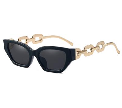 China Fashion sunglasses 2021 95307 new fashion classic frame small frame fresh upper leg sunglass chain sunshades for sale