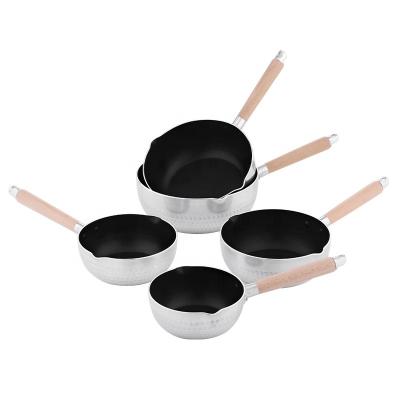 China Sustainable High Quality Multi-Size Non Stick Stainless Steel Row Casserole Pan With Wooden Handle For Home Kitchen Hotel Cooker for sale