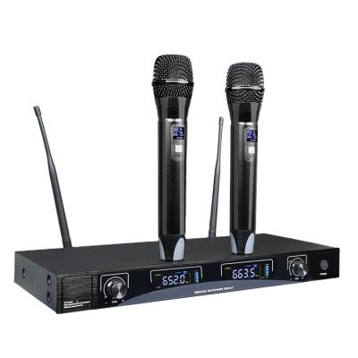 China High Quality Handheld Wireless Microphone Karaoke MIC UHF Microphone 2 Professional Handheld Wireless Microphone Lavalier Microphone for sale