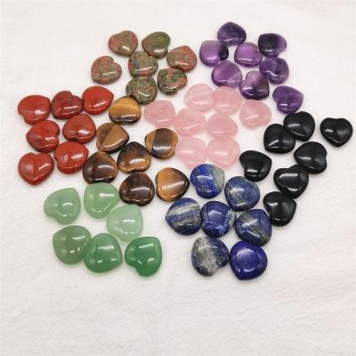 China Europe Natural Hearts Crystal Heart Mixed 25mm Rose Quartz Heart Shaped Gemstone Chakra Healing Reiki Women Stone Power for sale